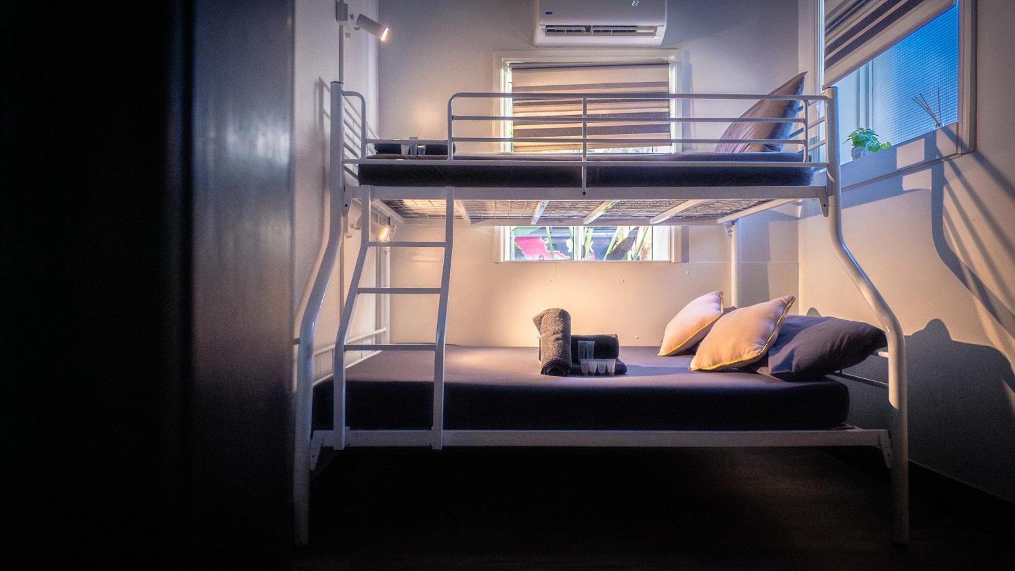 Brisbane Quarters Hostel ภายนอก รูปภาพ